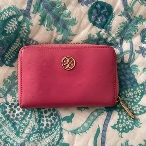Tory Burch Pink Robinson Zipper Smartphone Wristlet